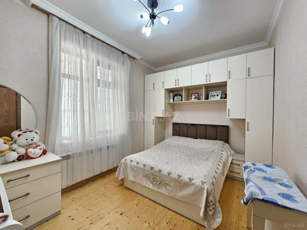 Satılır 4 otaqlı həyət evi 130 m²