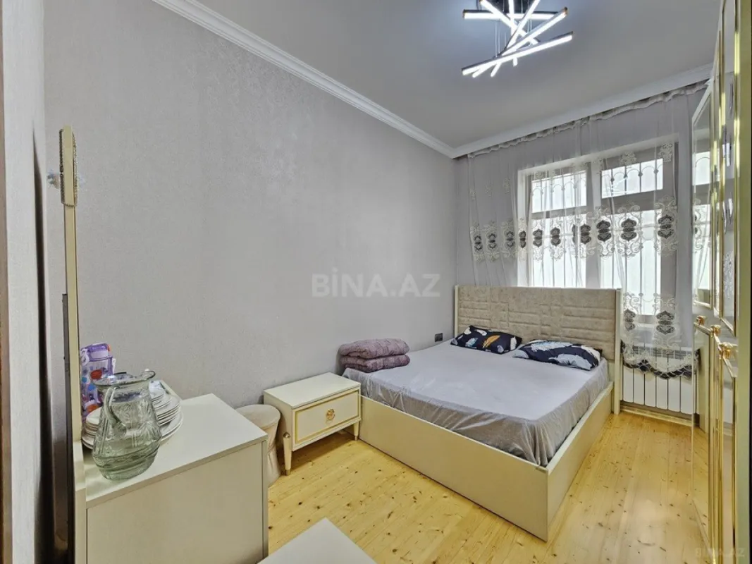 Satılır 4 otaqlı həyət evi 130 m²