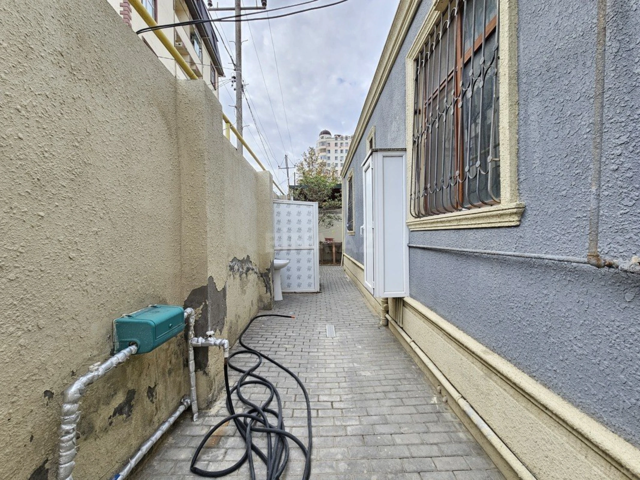 Satılır 4 otaqlı həyət evi 130 m²