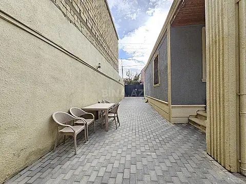 Satılır 4 otaqlı həyət evi 130 m²