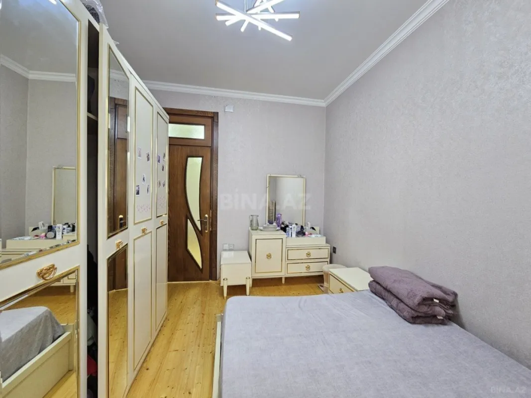 Satılır 4 otaqlı həyət evi 130 m²