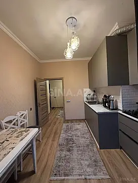 Kirayə verilir 2 otaqlı mənzil 80 m²