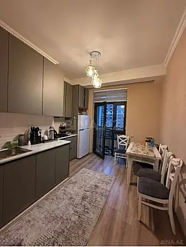 Kirayə verilir 2 otaqlı mənzil 80 m²