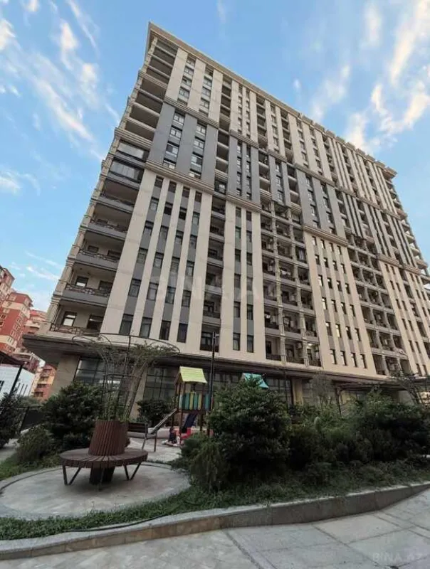 Kirayə verilir 2 otaqlı mənzil 80 m²