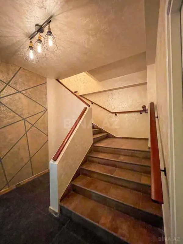 Kirayə verilir 6 otaqlı ofis 800 m²