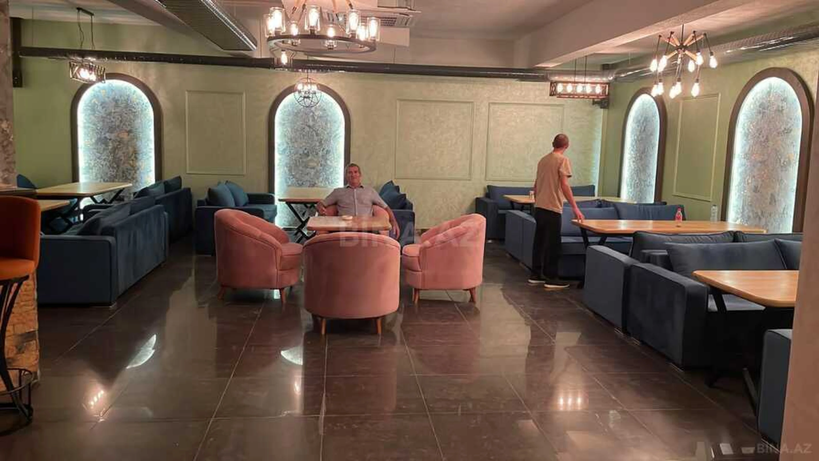 Kirayə verilir 6 otaqlı ofis 800 m²