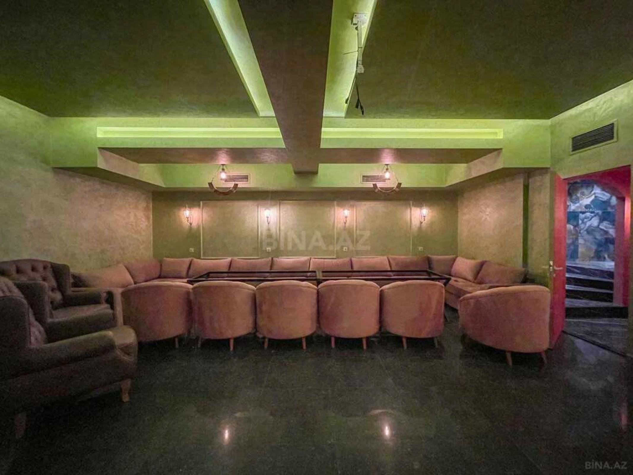 Kirayə verilir 6 otaqlı ofis 800 m²