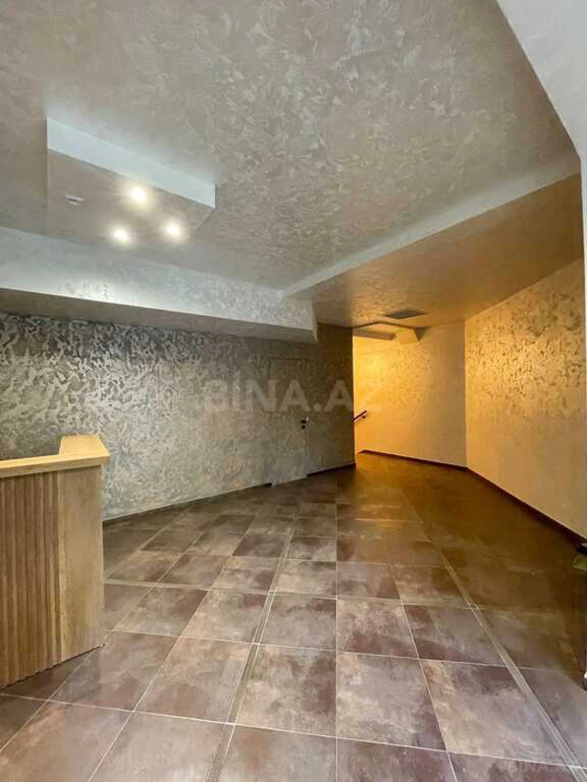 Kirayə verilir 6 otaqlı ofis 800 m²