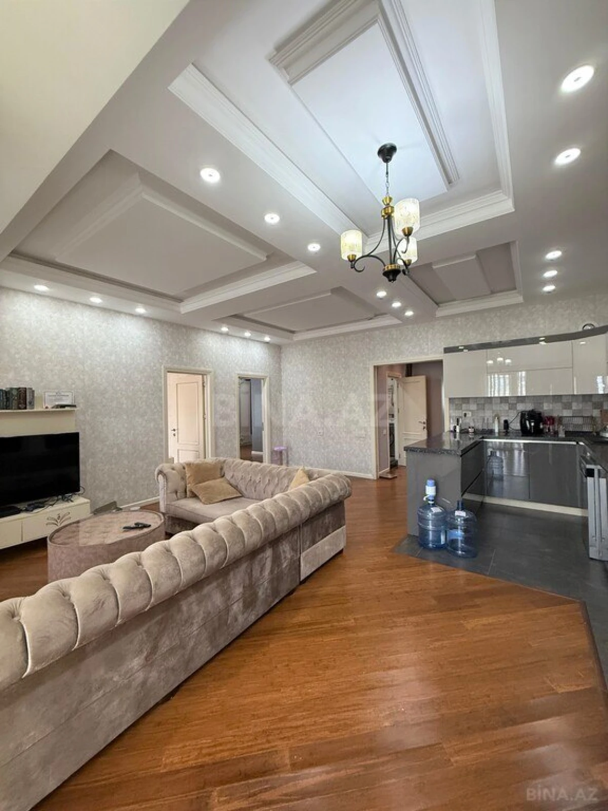 Satılır 3 otaqlı mənzil 115 m²