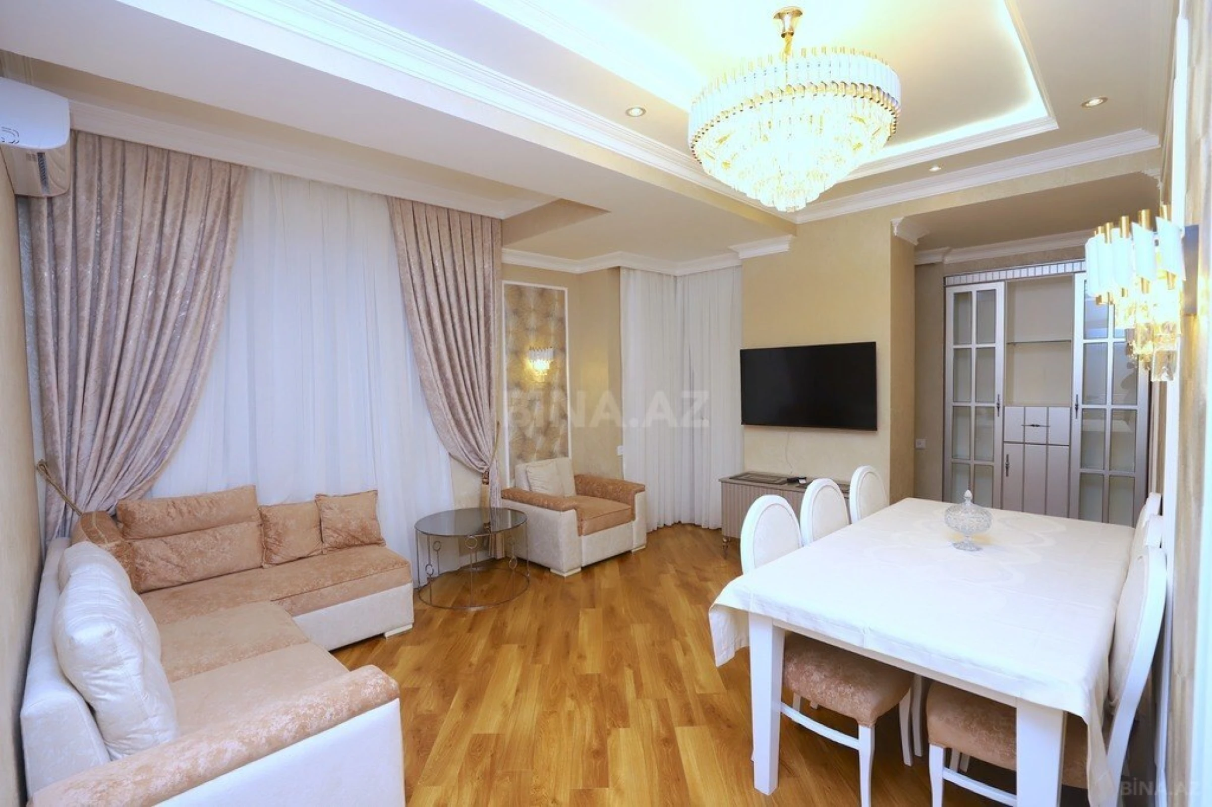 Kirayə verilir 3 otaqlı mənzil 120 m²