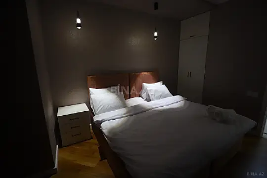 Kirayə verilir 3 otaqlı mənzil 120 m²