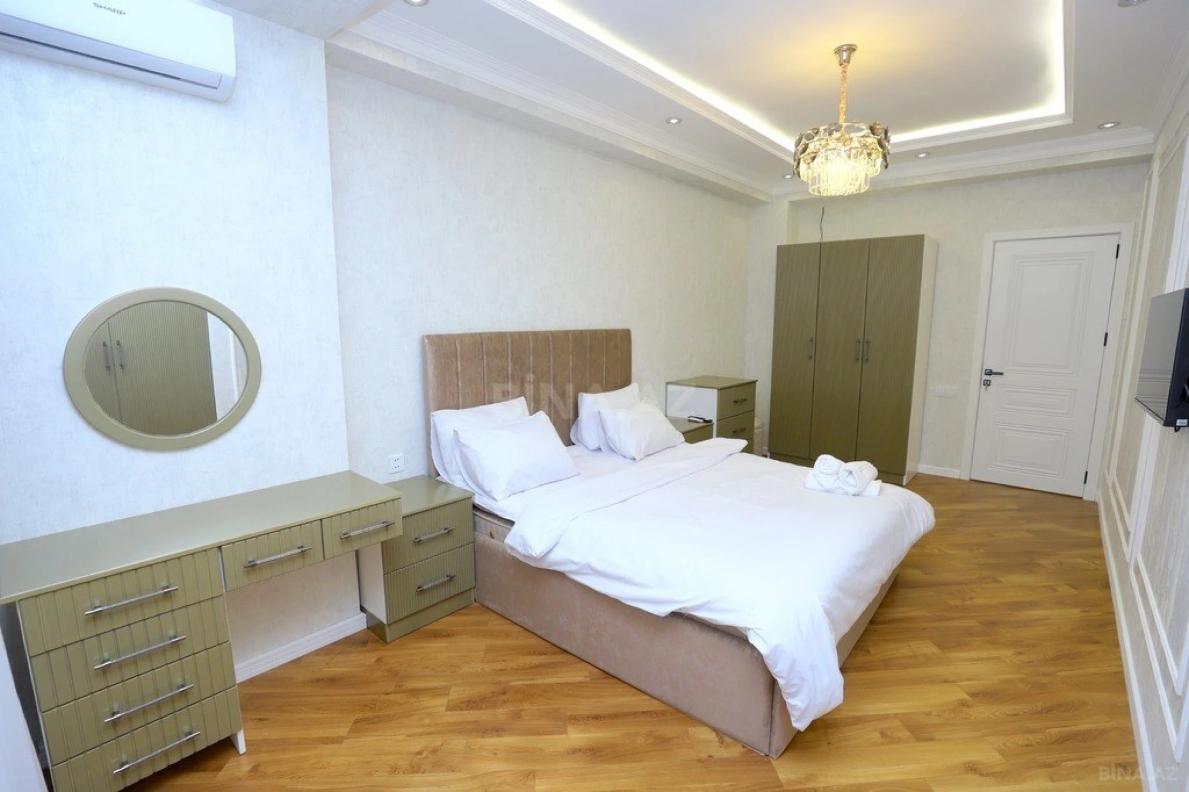 Kirayə verilir 3 otaqlı mənzil 120 m²