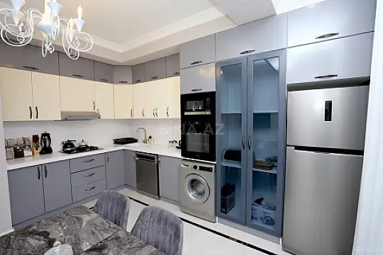 Kirayə verilir 3 otaqlı mənzil 120 m²