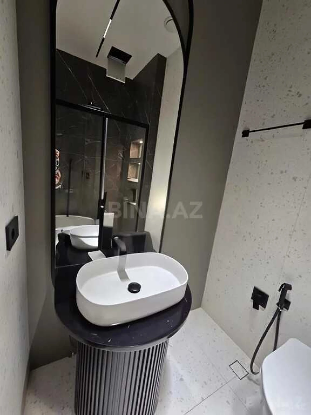 Kirayə verilir 3 otaqlı mənzil 100 m²