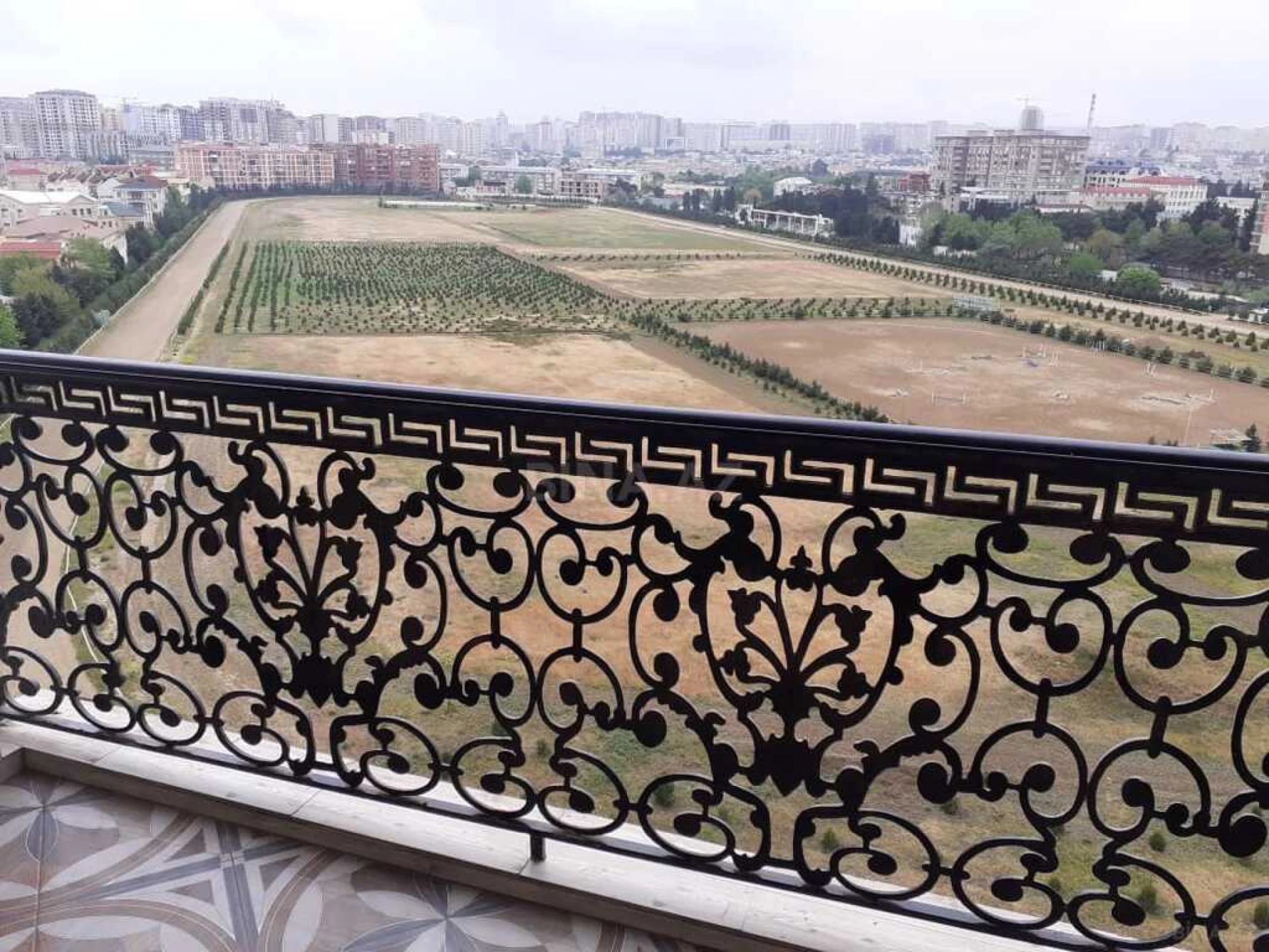 Kirayə verilir 2 otaqlı mənzil 80 m²