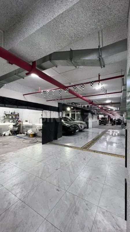 Satılır obyekt 490 m²