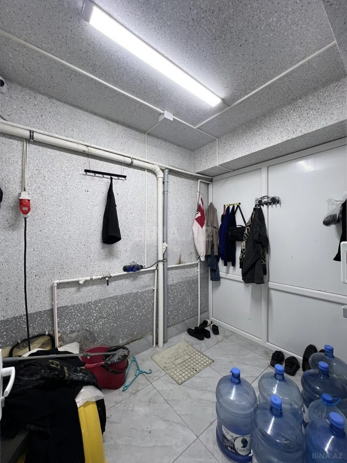 Satılır obyekt 490 m²