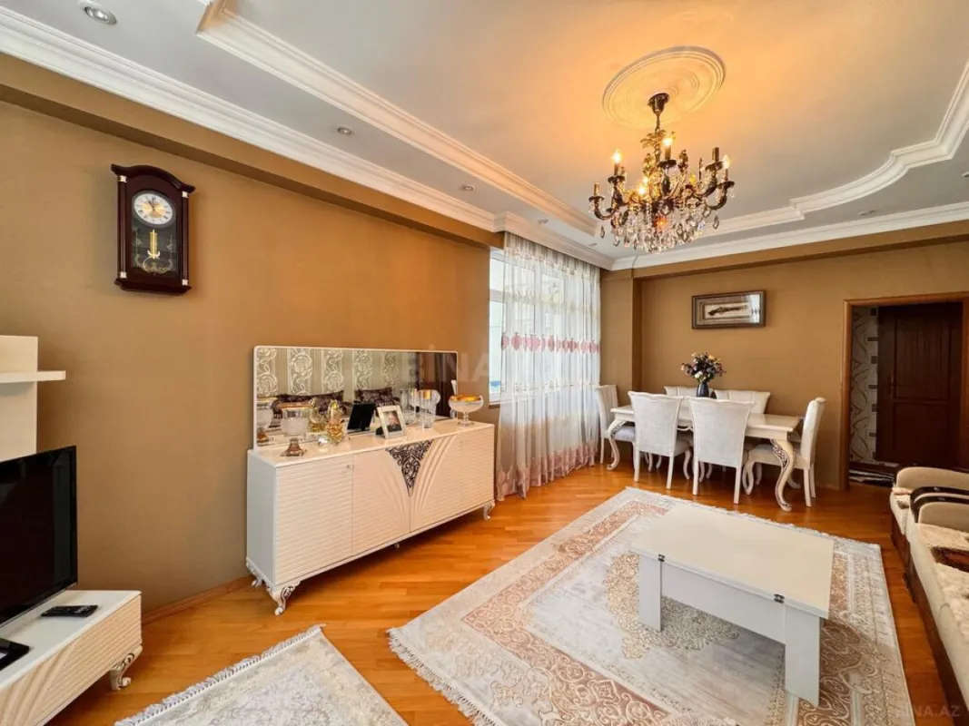 Satılır 2 otaqlı mənzil 96 m²
