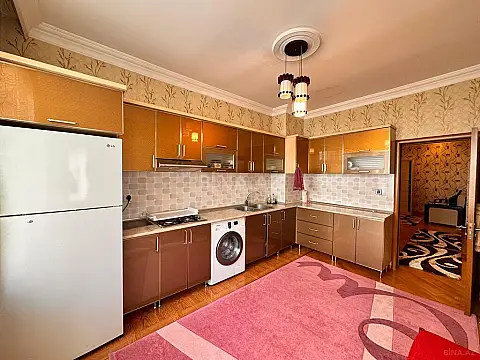 Satılır 2 otaqlı mənzil 96 m²