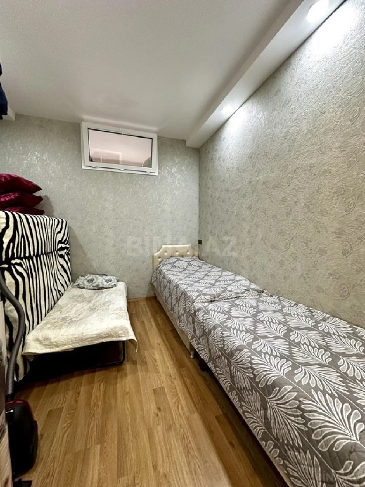 Satılır 3 otaqlı mənzil 65 m²