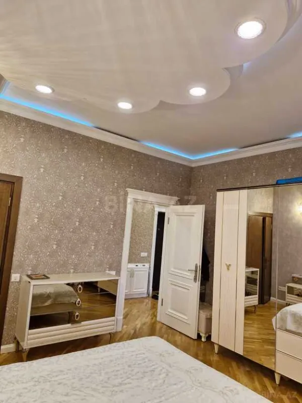 Satılır 3 otaqlı mənzil 90 m²
