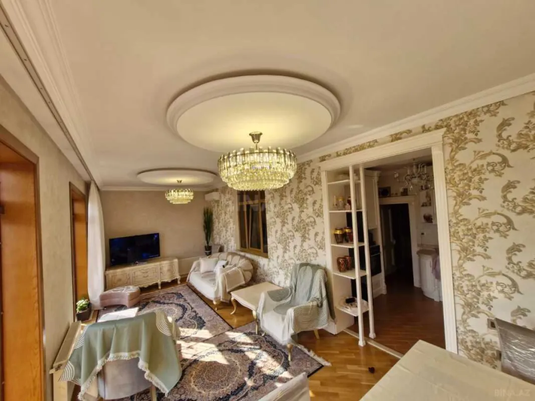 Satılır 3 otaqlı mənzil 90 m²