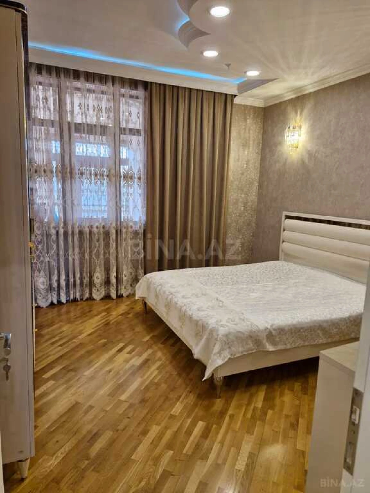 Satılır 3 otaqlı mənzil 90 m²