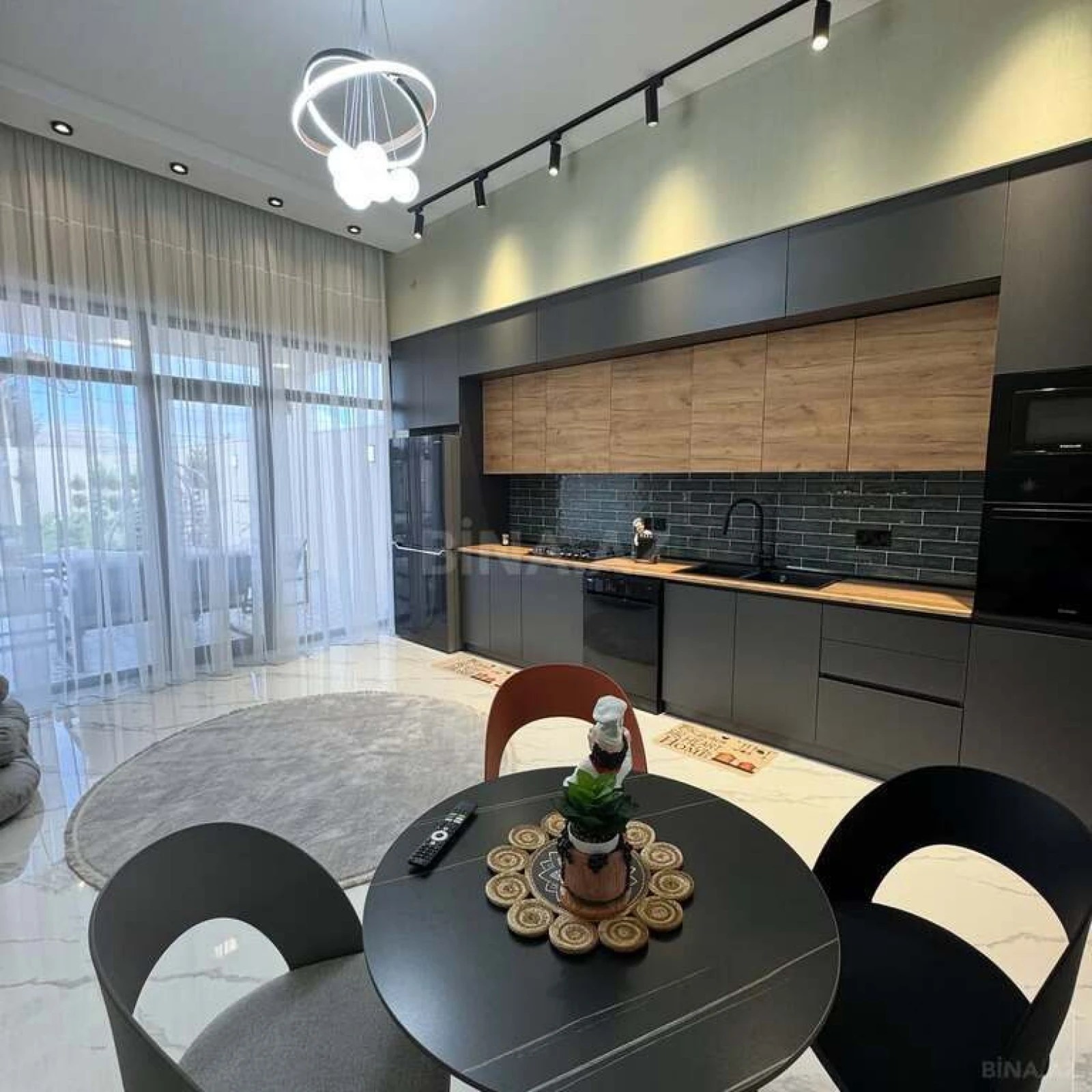 Satılır 4 otaqlı həyət evi 170 m²