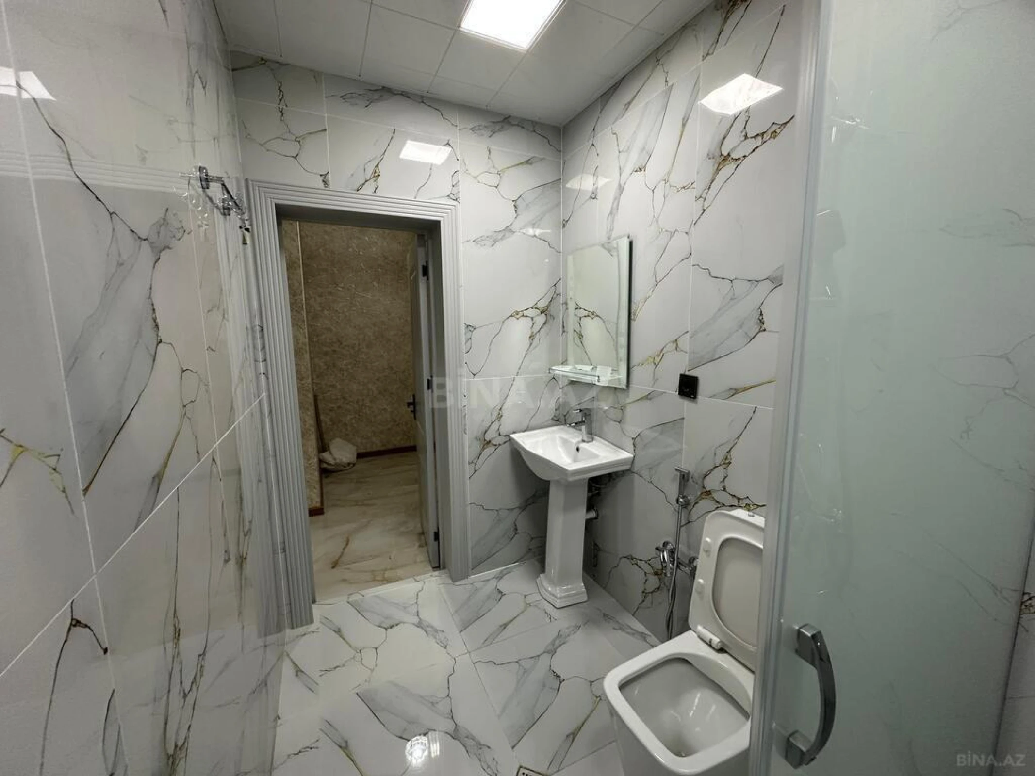 Kirayə verilir 1 otaqlı mənzil 55 m²