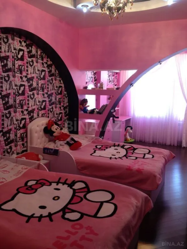 Satılır 3 otaqlı mənzil 158 m²