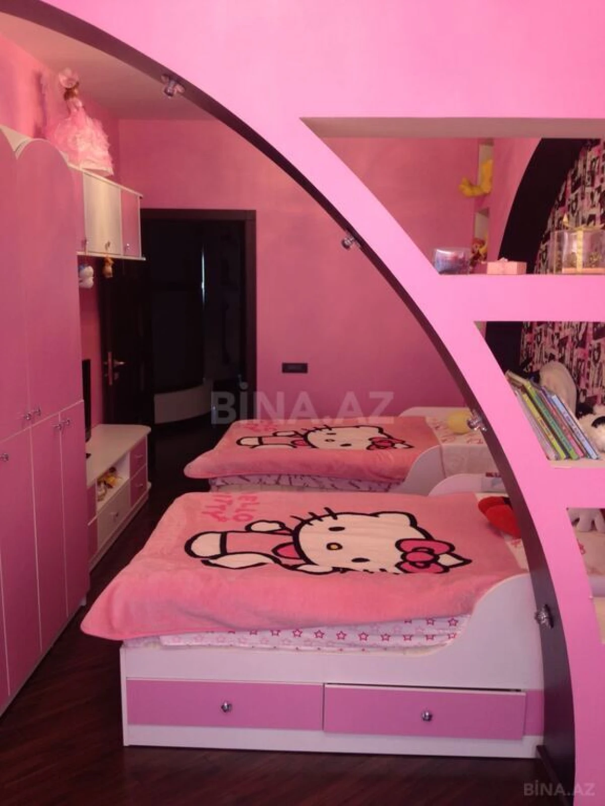 Satılır 3 otaqlı mənzil 158 m²