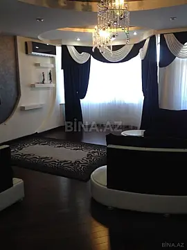 Satılır 3 otaqlı mənzil 158 m²