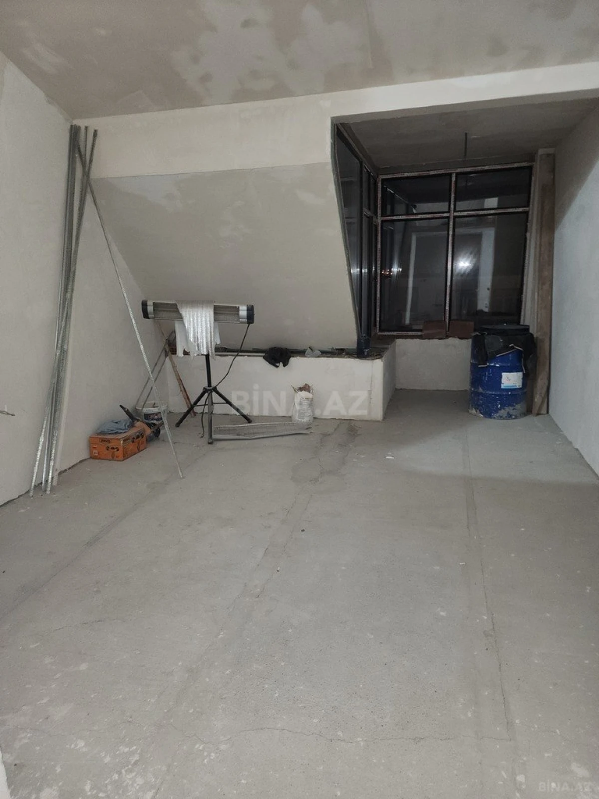 Satılır 2 otaqlı mənzil 75 m²