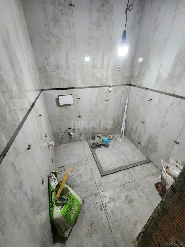 Satılır 2 otaqlı mənzil 75 m²