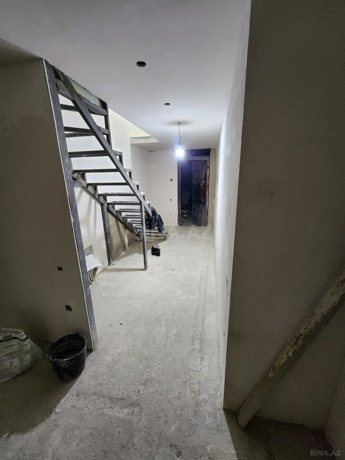 Satılır 2 otaqlı mənzil 75 m²