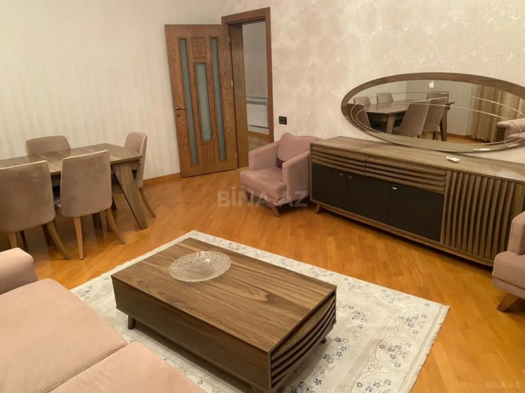 Kirayə verilir 2 otaqlı mənzil 100 m²