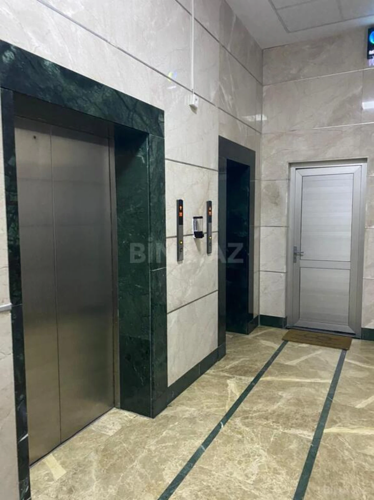 Kirayə verilir 2 otaqlı mənzil 100 m²