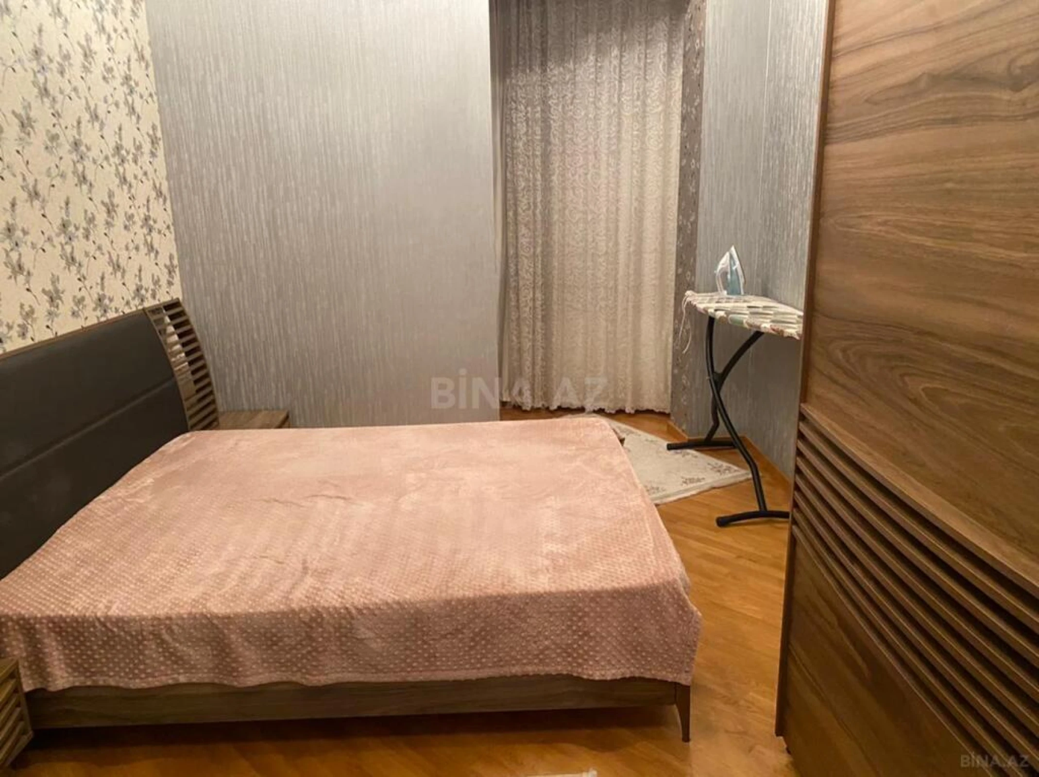 Kirayə verilir 2 otaqlı mənzil 100 m²