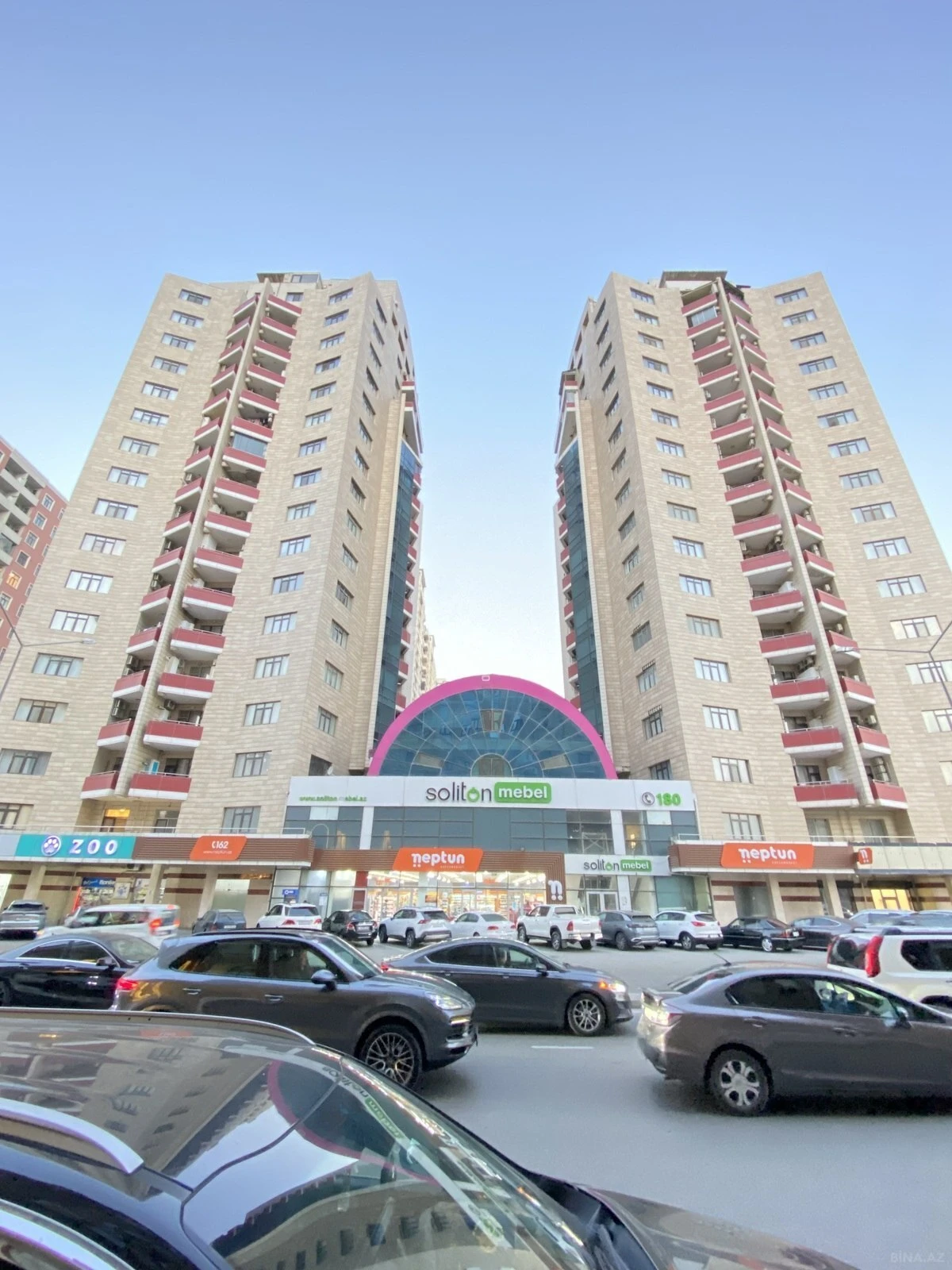 Kirayə verilir 2 otaqlı mənzil 100 m²