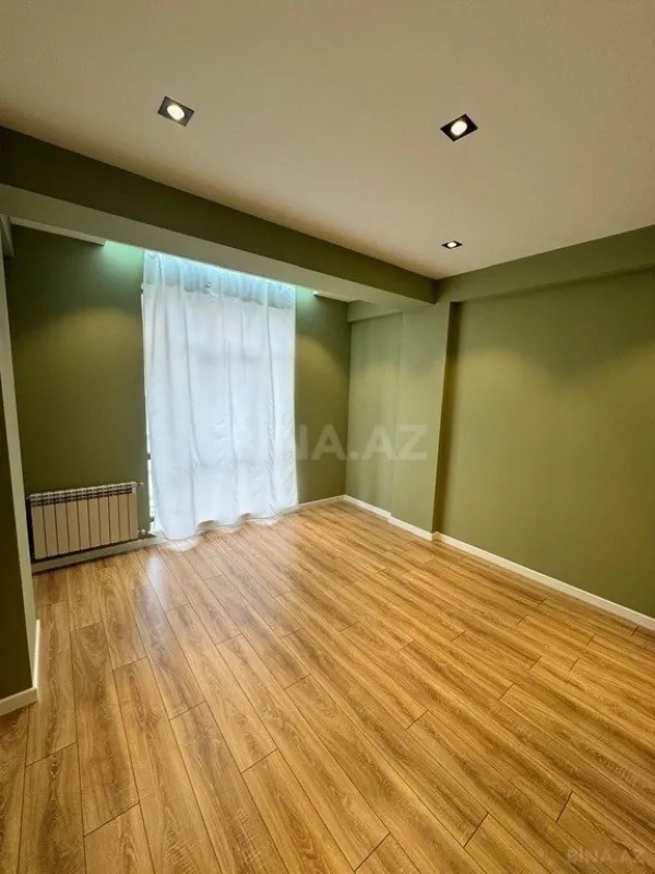 Satılır 3 otaqlı mənzil 120 m²