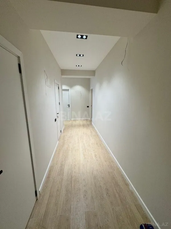 Satılır 3 otaqlı mənzil 120 m²