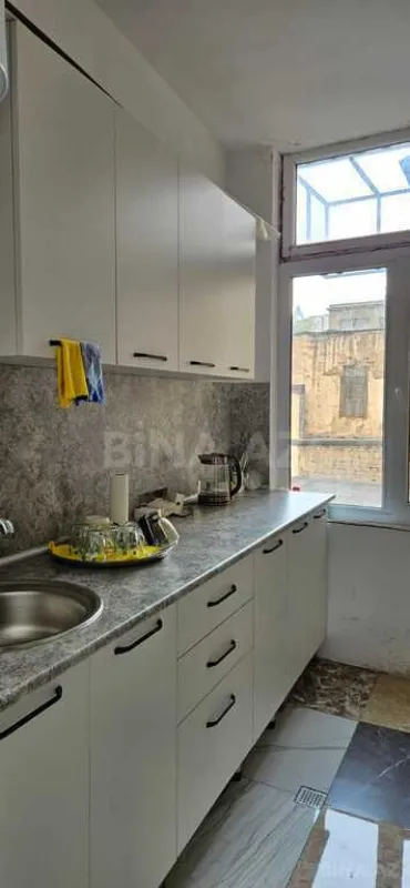 Kirayə verilir 6 otaqlı ofis 150 m²