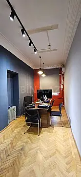 Kirayə verilir 6 otaqlı ofis 150 m²