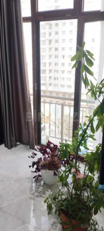 Satılır 3 otaqlı mənzil 99.9 m²