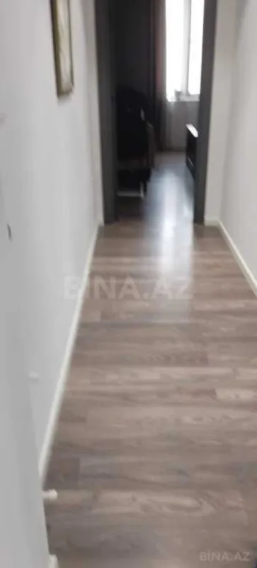 Satılır 3 otaqlı mənzil 99.9 m²