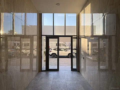 Satılır 4 otaqlı mənzil 179 m²