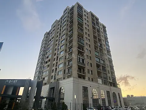 Satılır 4 otaqlı mənzil 179 m²