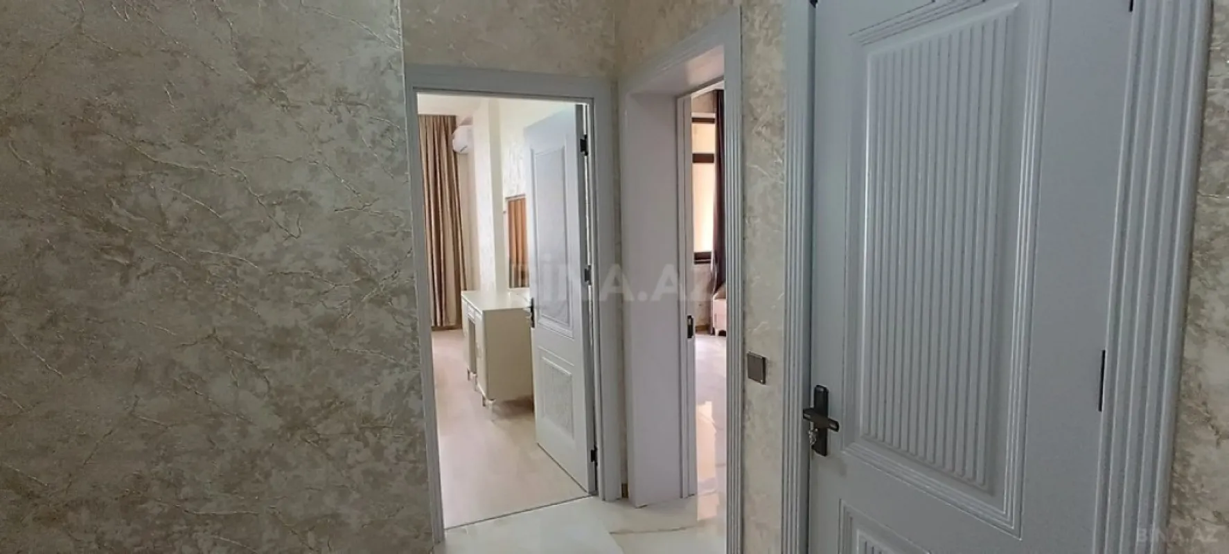 Kirayə verilir 2 otaqlı mənzil 60 m²