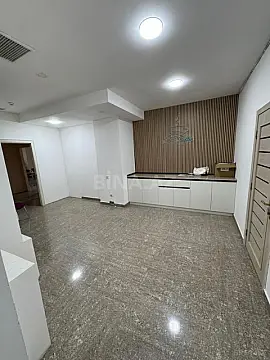 Kirayə verilir 20 otaqlı ofis 1000 m²
