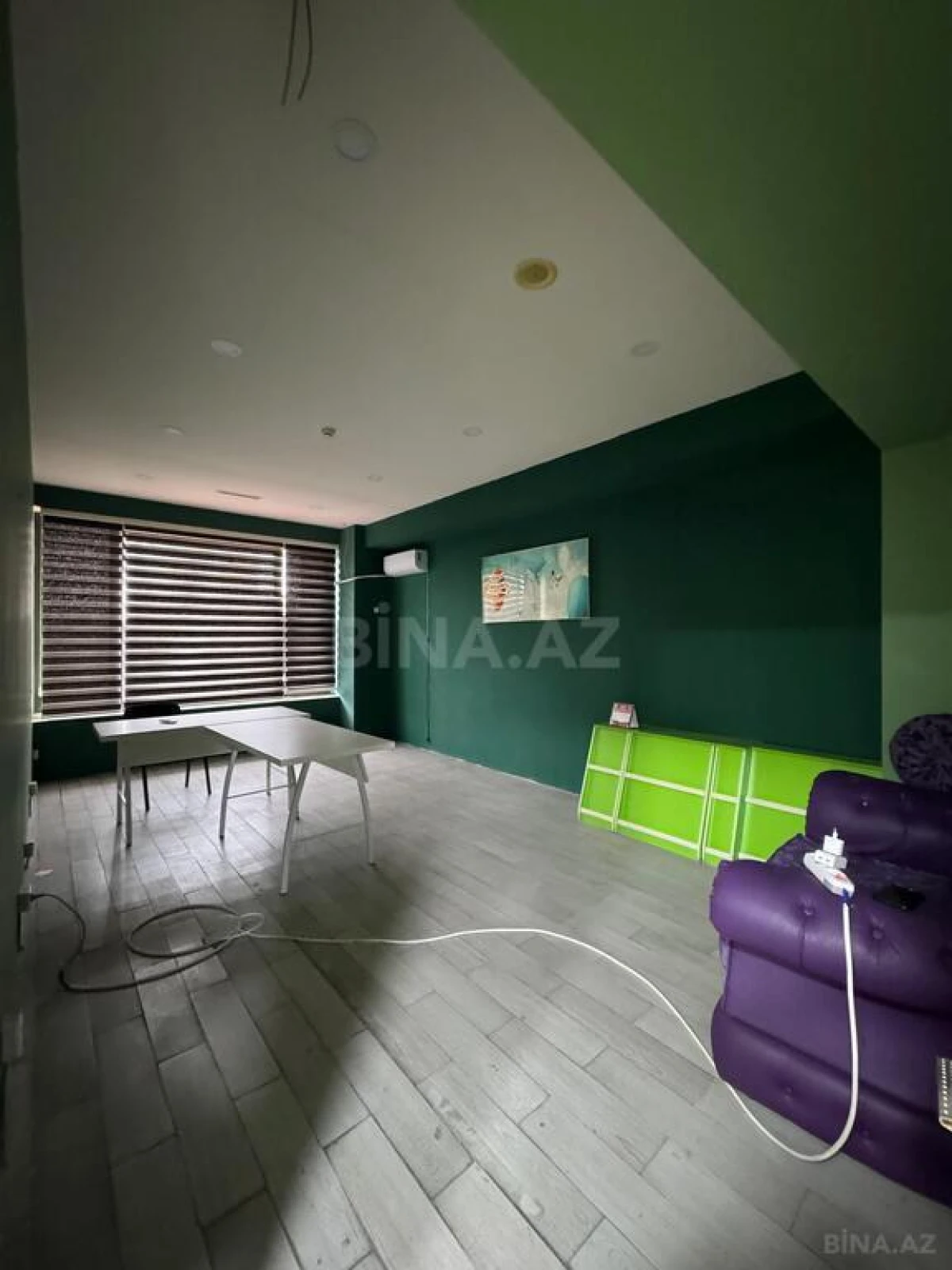 Kirayə verilir 20 otaqlı ofis 1000 m²